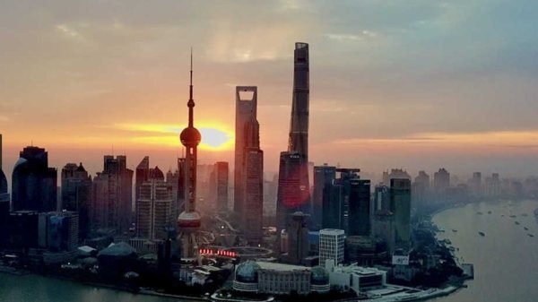 信通配资 不断深化“数字上海”建设！上海市数据发展管理工作领导小组会议举行